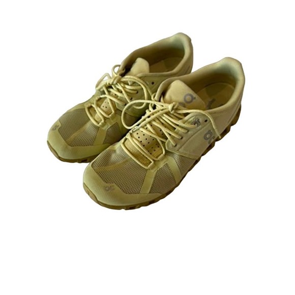 OnCloud Yellow Running Walking Shoes Women's size 8 - Picture 1 of 7
